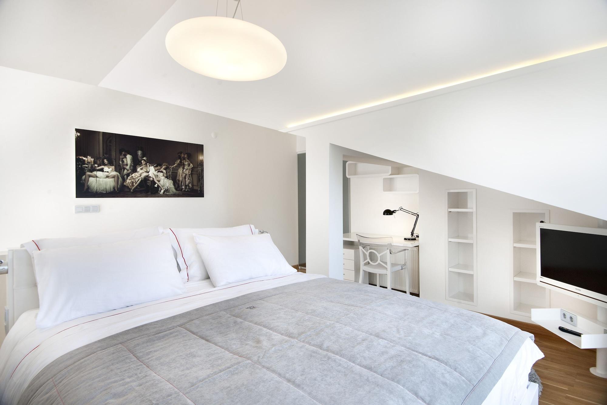 Nuru Ziya Otel 2*