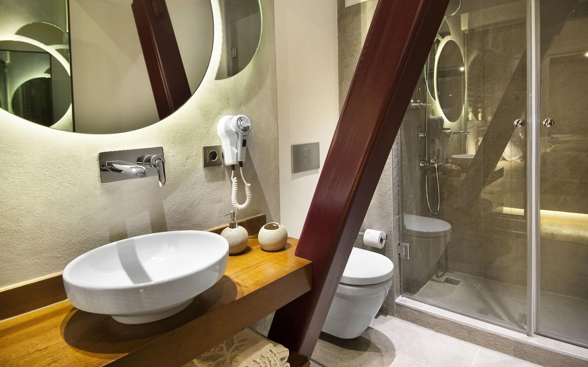 Nuru Ziya Otel 2*
